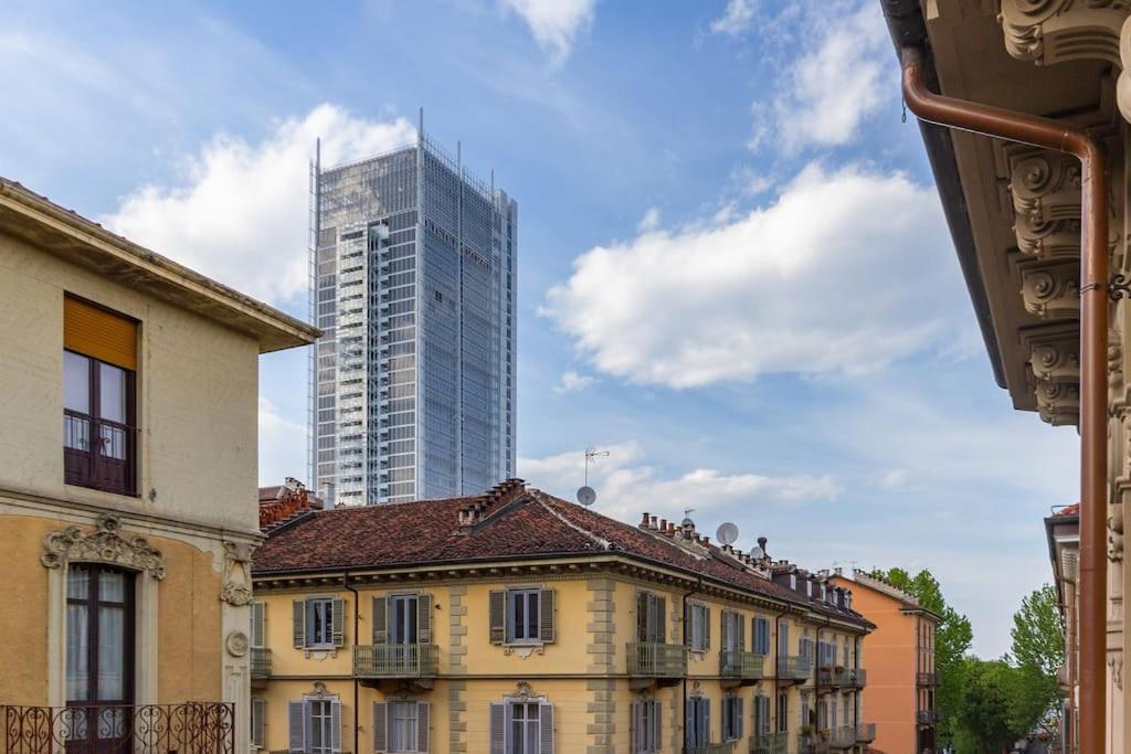 Little Oleandra - * Turin